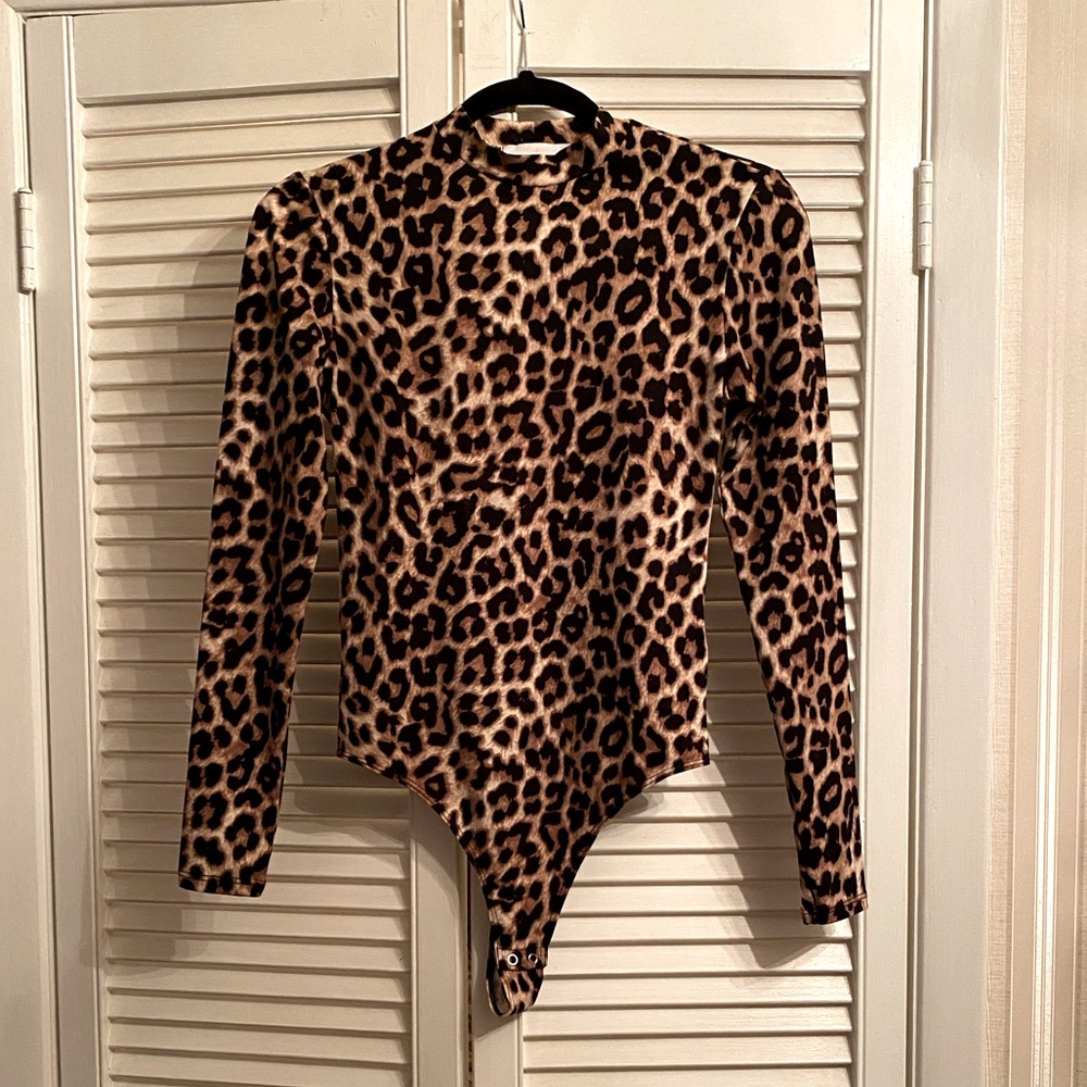 Shasta leopard print bodysuit size M NWT